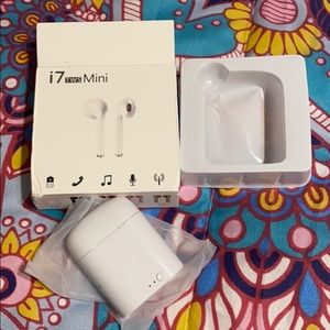 New Bluetooth EarPods